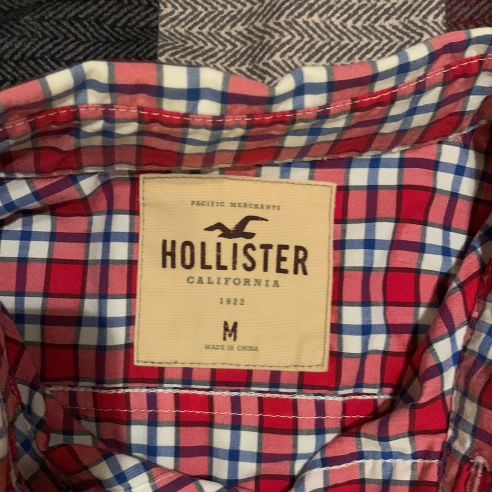 Hollister Button Down Shirt - Picture 2 of 3